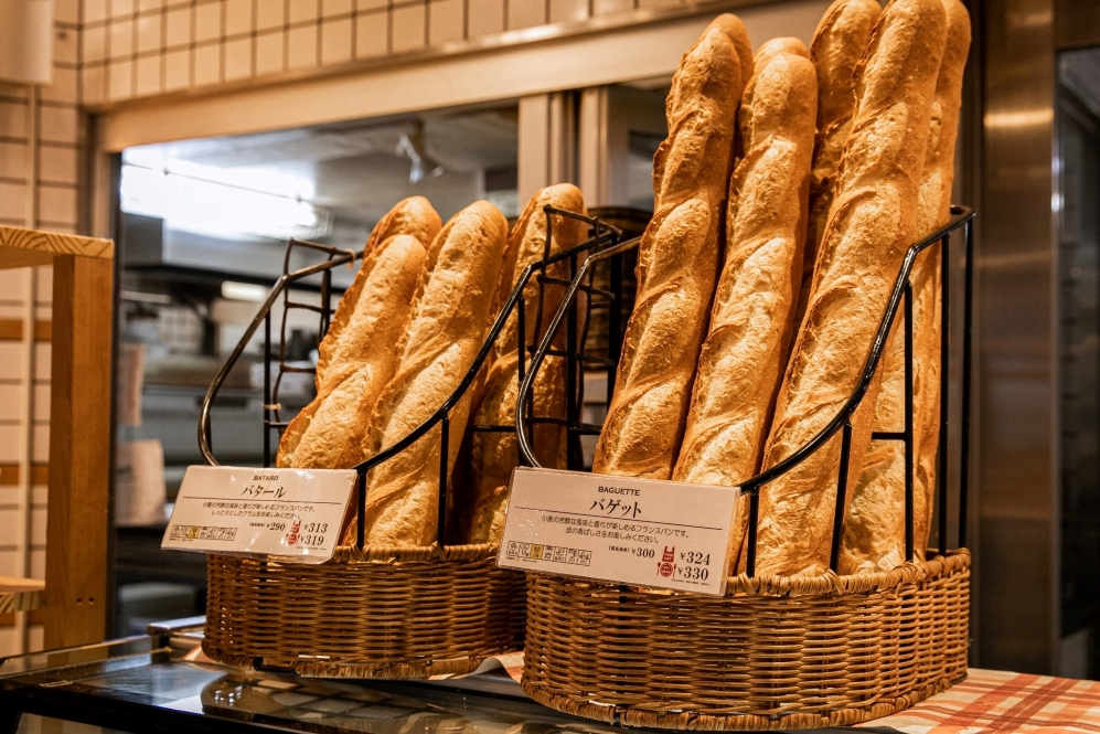 シンプルな中に職人技がつまった 神戸屋のフランスパン