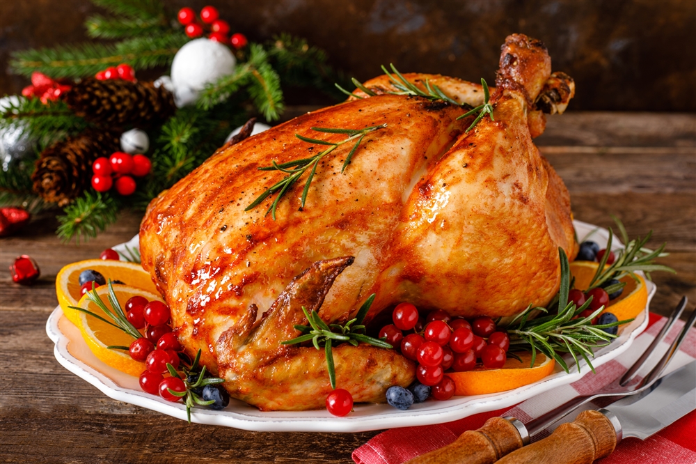 なぜクリスマスに七面鳥を食べる？その起源やおすすめ料理などを解説