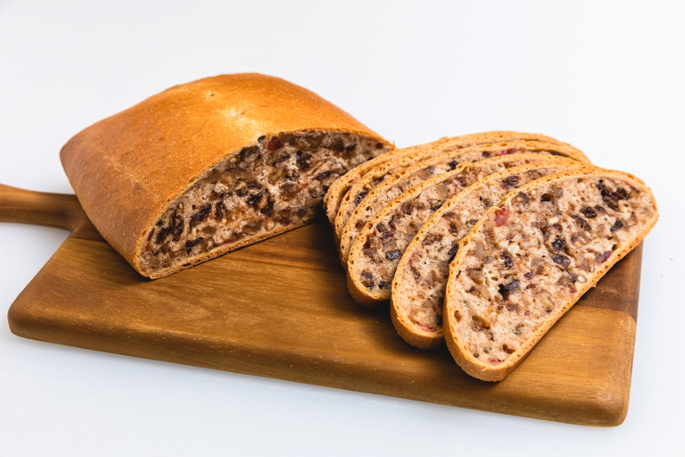 フルーツがぎっしりで味わい深い！「フッツェルブロート」